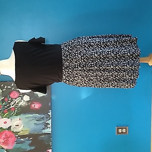 Torrid Cold Shoulder Dress 👗 - Picture 2 of 9